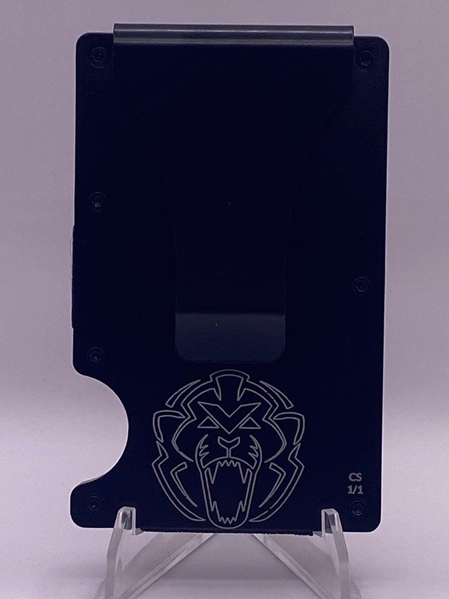 1/1 Max Verstappen Inspired RFID Blocking Metal Wallet – Black | Money Clip | Laser Engraved Helmet