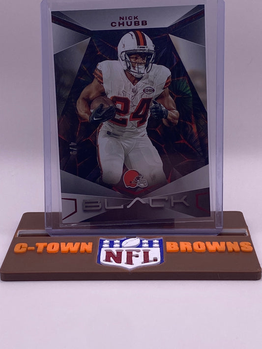 2024 Panini Black Nick Chubb #25 – Ruby Parallel /9 (4/9) – Cleveland Browns