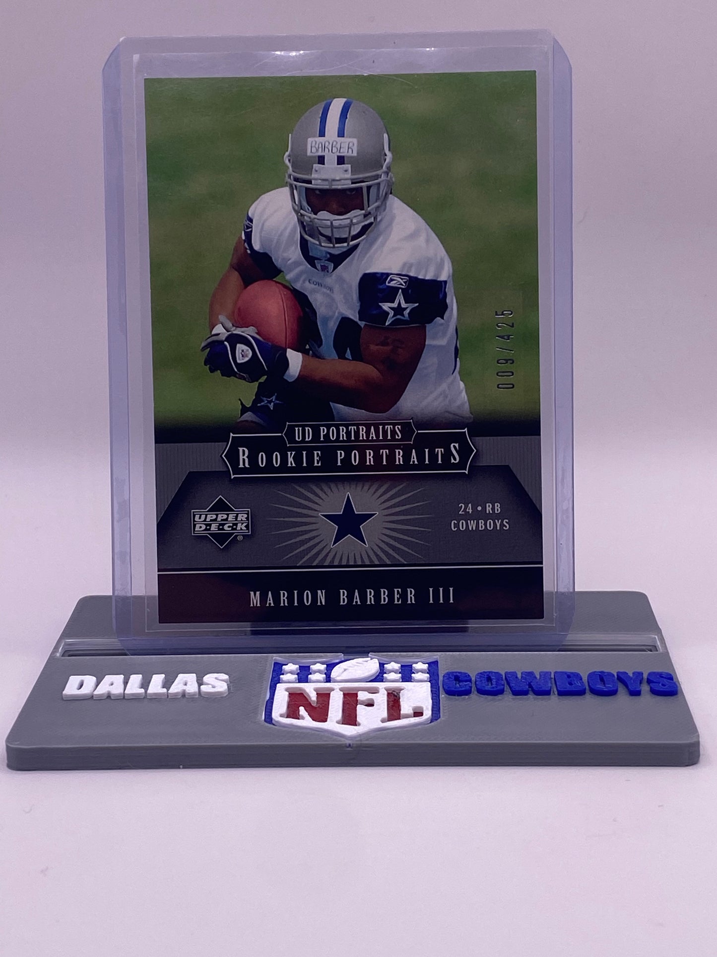 Marion Barber III Rookie 009/425 – Upper Deck 2005 Rookie Portraits Serial Numbered (Cowboys)